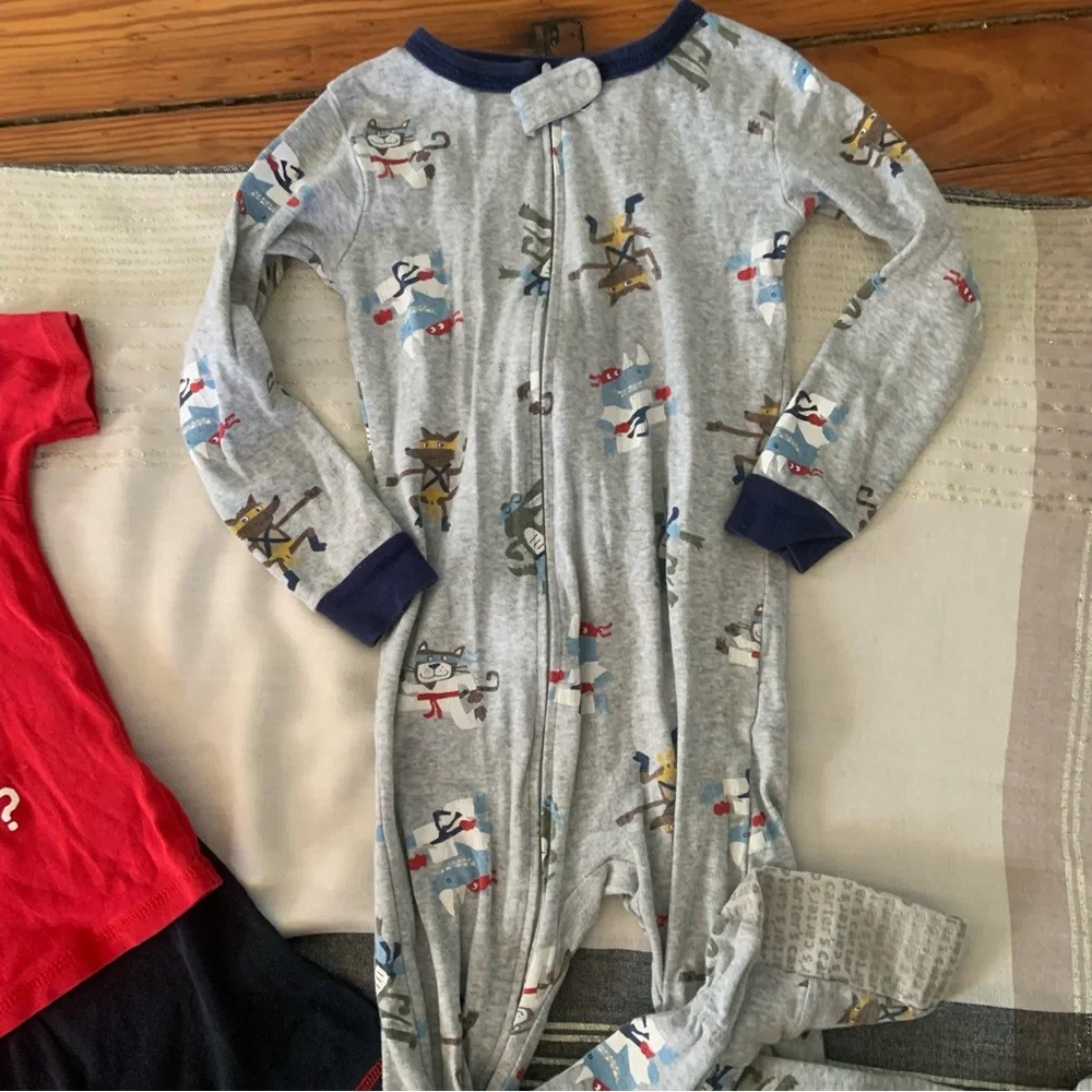 Carter’s Pjs, Bundle of 2